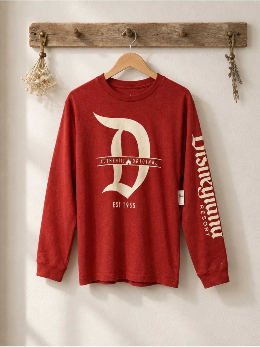 Disneyland Resort Red Long Sleeve Graphic Shirt Unisex Large NWT